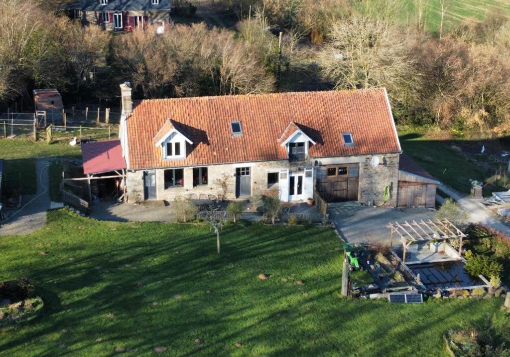Bed and Breakfast Ferme De Noyes Sourdeval Exteriér fotografie